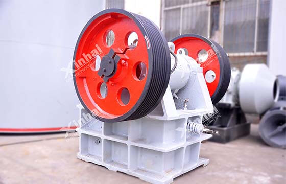 Jaw Crusher - lead zinc beneficiation machines.jpg Jaw Crusher - lead zinc beneficiation machines.jpg